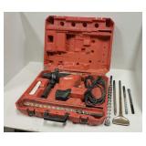 Milwaukee 1 2/4' SDS Mas Rotary Hammer