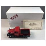 Motormax 1941 Plymouth Pickup Truck 1/24 scale