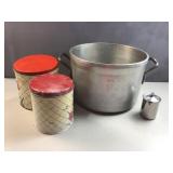 20 QTS metal pot with tin containers and syrup