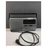 Ross FM/AM portable radio model 7-2662C