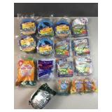 (16) McDonaldï¿½s happy meal toys