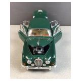 Maisto die cast model car