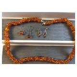 Amber 26ï¿½ necklace and 2 pairs of matching