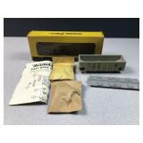 grey New York Central covreed hopper Varney HO
