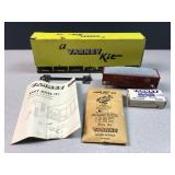 red Pennsylvania hopper Varney HO train car kit