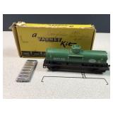 Carbide & Carbon tank car green Varney HO train ca
