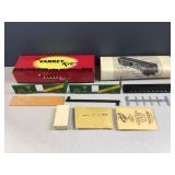 Steel All American green box car Varney HO train k