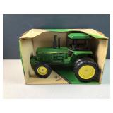 MFWD Row Crop tractor John Deere