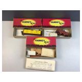 (3) HO guage model railroad cars