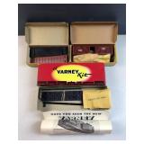 (3) HO guage model railroad cars