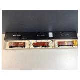 (3) HO guage railroad cars