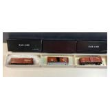 (3) HO guage model railroad cars