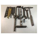 tools eatures tap handle & drill bits