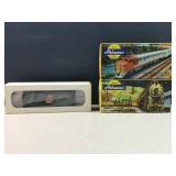 (3) HO train rail road cars