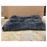 Large Plush Gray Pet Bed