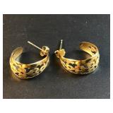 Unmarked gold toned earrings