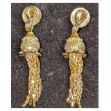 Vintage Monet Traviata Pagoda Tassel Drop Clip On