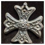 Reed and Barton Sterling Silver Christmas Cross 19