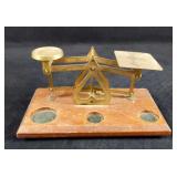Vintage English Brass Balance Beam Coin Scale Vintage English Brass Balance Beam Coin Scale