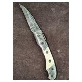 Damascus Steel Fold Up Stag Horn Handle Knife Reti