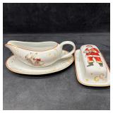 Williams Sonoma Holiday Dinnerware Gravy Boat with