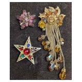 Vintage Unsigned Gold Tone Rhinestone Brooch Pins