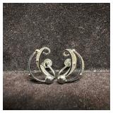 Sorrento Sterling Silver Filigree Swirl Ribbon Des