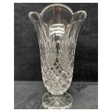 European Style Scalloped Flared Floral Ribbon Desi