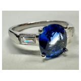 18k White Gold and 1.6 ct Sapphire Cocktail Ring