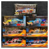 Hot Wheels Mattel Racing 1:24 Scale Die Cast NASCA