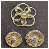 Vintage SAC Gold Plated Spun Wired Flower Earrings