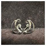 Sorrento Sterling Silver Filigree Swirl Ribbon Des