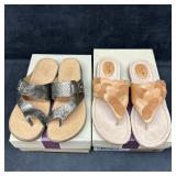 Lot of Two Pairs Clarks Artisan Womenï¿½s Sandals Le