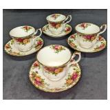 4 Royal Albert Old Country Roses Cups & Saucer