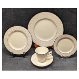 Lenox China Opal Innocence 5 Piece Place Setting