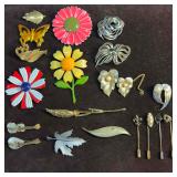 Collection of Vintage Brooch Stick Pin Lot of 20 T