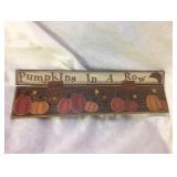NOS-Halloween Decor wood Sign-Pumpkins in a Row-lo