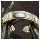 925 GV Sterling Silver Modernist Ribbed Cuff Brace