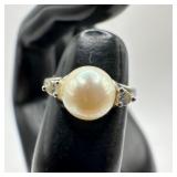 14K White Gold Pearl Flanked by Accent Diamonds Ri