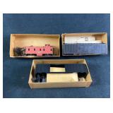3 Athearn HO Scale Kits: 2 Boxcar & 1 Caboose
