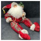 Decorative Victorian Style Santa Claus Figure in R