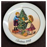 Avon 1982 Christmas Keeping The Christmas Traditio