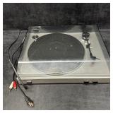 ION USB Turntable Model iTTUSB05 Tested One Hinge