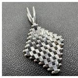 14k White Gold Weave Link Diamond Shaped Pendant
