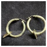 14K Yellow Gold Textured Hoop Earrings with Heart