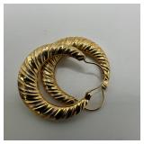 14K Gold Textured Hoop Earrings W23
