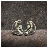 Sorrento Sterling Silver Filigree Swirl Ribbon Des