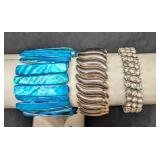 Disney Cast Member Green Mickey Head Globe Icon Or