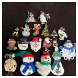 Lot of Vintage and Modern Christmas Holiday Brooch