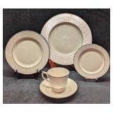 Lenox China Opal Innocence 5 Piece Place Setting F
